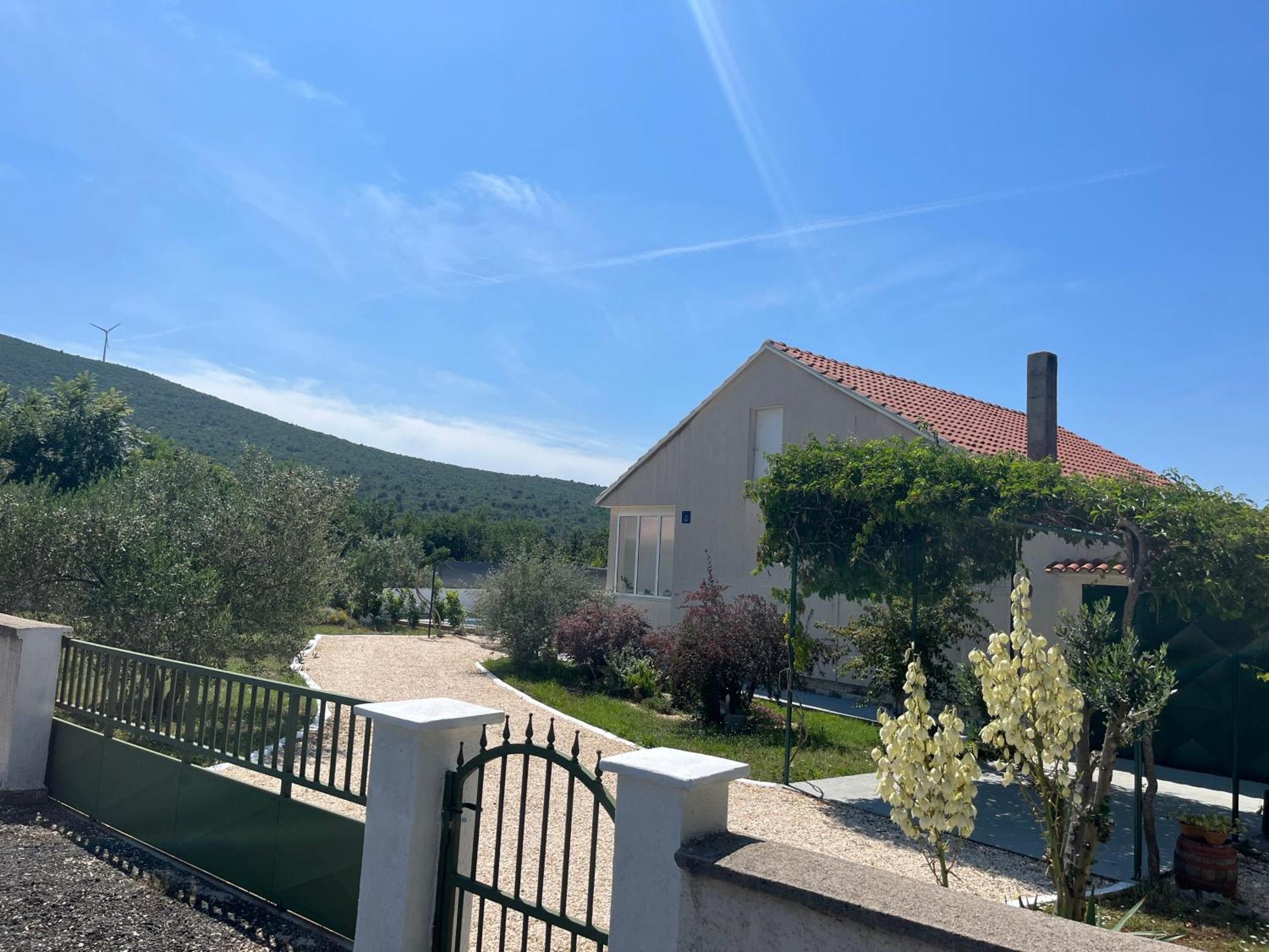 Mediterranean Olive Waterfallskrka-Croatia Villa Gulin Esterno foto